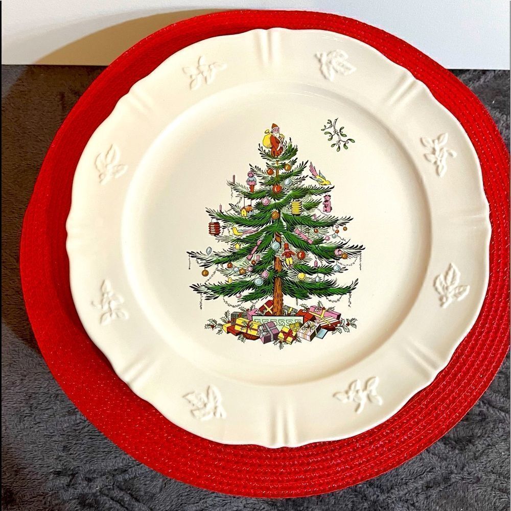 Spode Christmas Tree Embossed Scalloped Platter S3324-A20 NWT